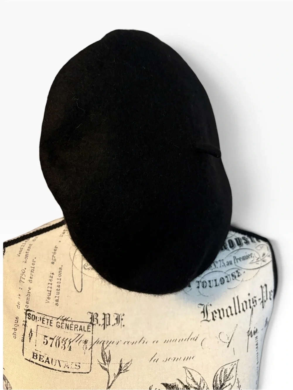 Classic Black Wool Blend Beret Hat 71% Wool Parisian Style